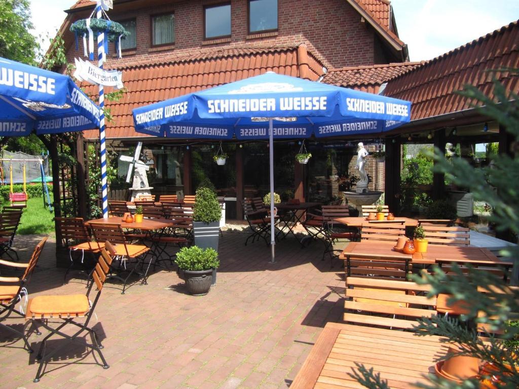 Akzent Hotel Cordes & Restaurant Am Rosengarten Sottorf Exterior photo