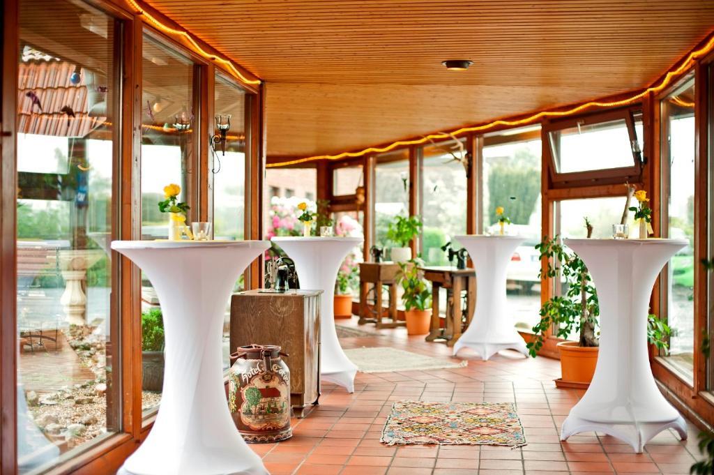 Akzent Hotel Cordes & Restaurant Am Rosengarten Sottorf Exterior photo